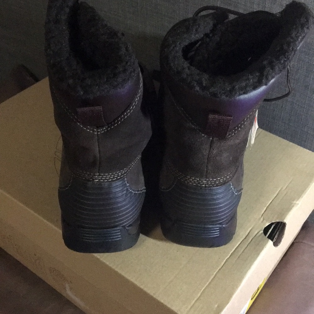 Boots - Picture 4 of 4